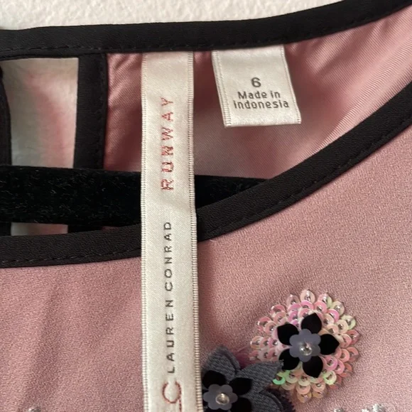 LC Lauren Conrad Runway Pink Black floral embellished Gown Womens size 6 - Picture 5 of 7